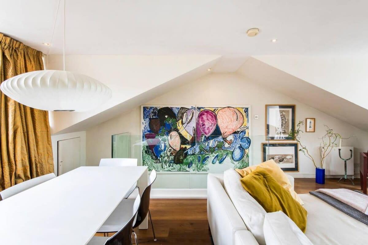 Unique 2bed Flat In Iconic Portobello Rd W Terrace London